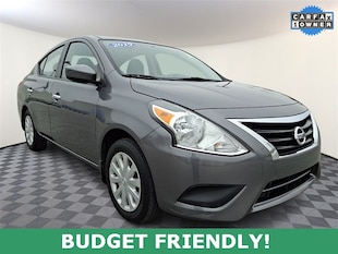 2019 Nissan Versa 1.6 SV Sedan