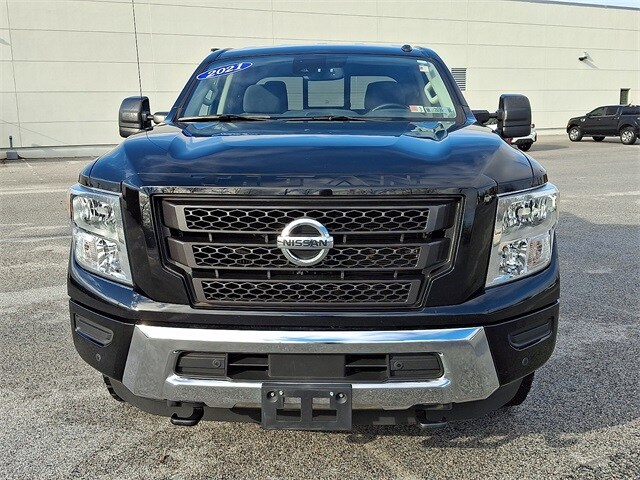 2021 Nissan Titan SV photo 2
