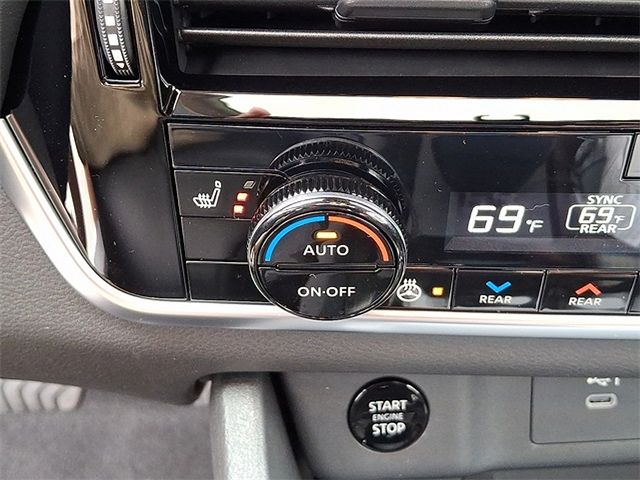 2025 Nissan Rogue SL - Photo 40