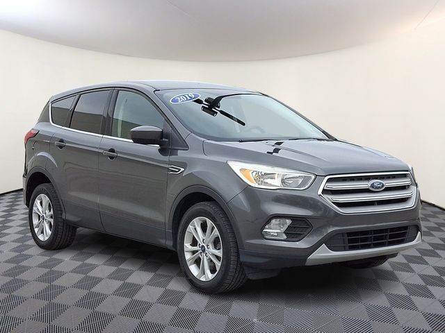 2019 Ford Escape SE 4WD's photo