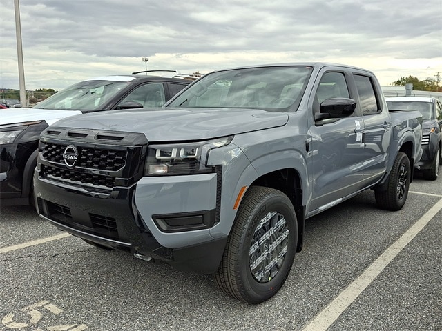 2026 Nissan Frontier SV photo 3