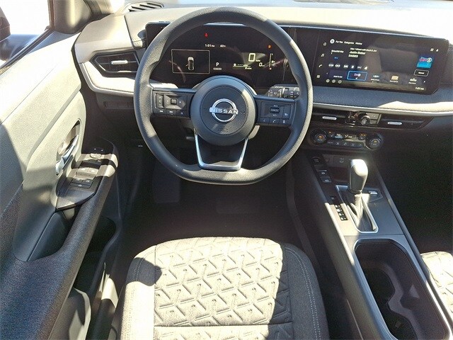 2026 Nissan Kicks SV photo 2