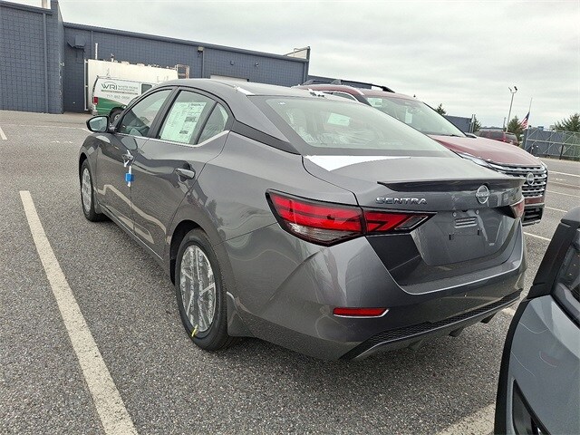 2025 Nissan Sentra SV photo 3