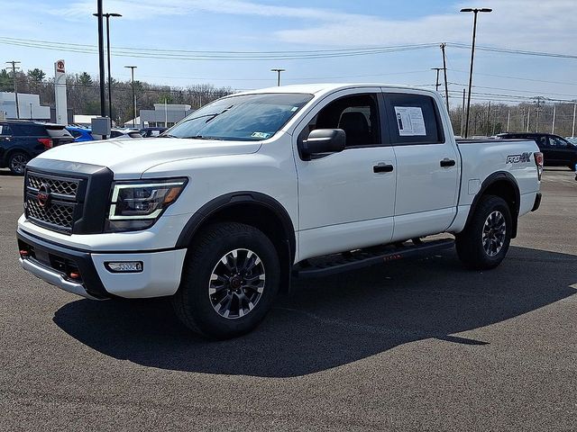 2024 Nissan Titan PRO-4X - Photo 6