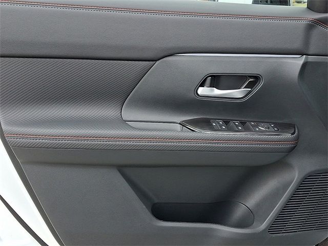 2026 Nissan KICKS SR AWD - Photo 39