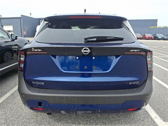 2026 Nissan Kicks SV photo 3