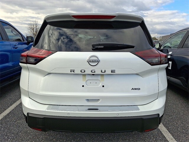 2026 Nissan Rogue SV photo 3