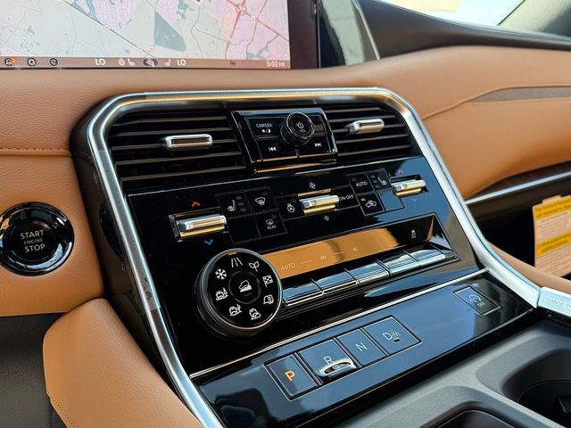 2025 Nissan Armada SL - Photo 15