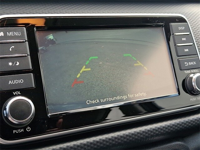 2024 Nissan Kicks S photo 3