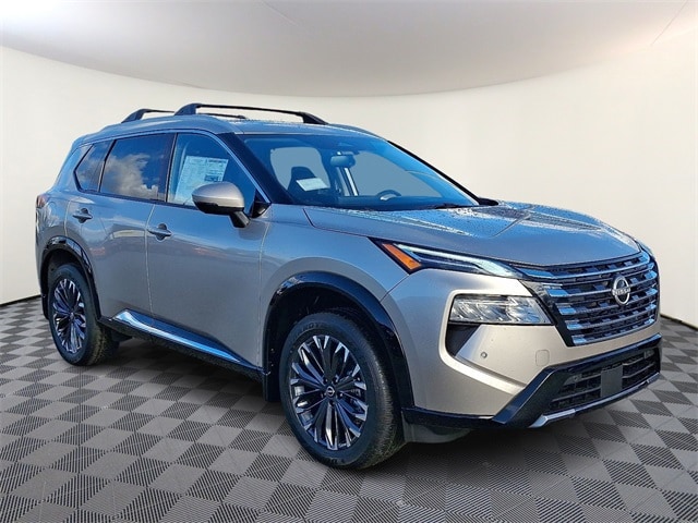 2026 Nissan Rogue Platinum's photo