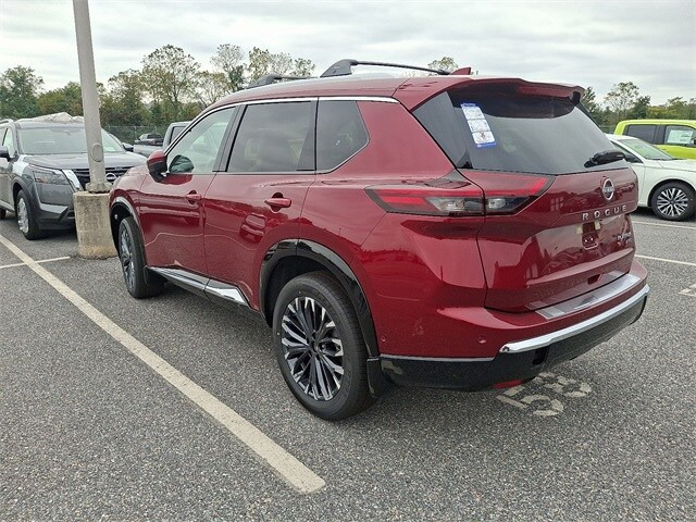 2026 Nissan Rogue Platinum photo 3
