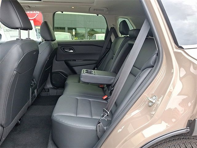 2025 Nissan Rogue SL - Photo 32