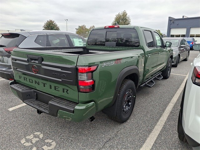 2026 Nissan Frontier PRO-4X photo 4