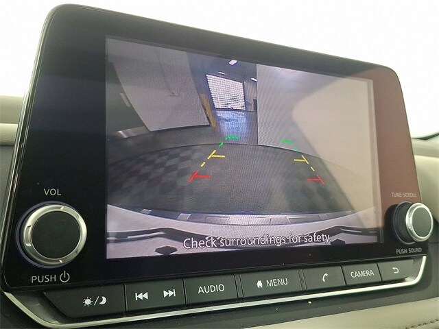 2023 Nissan Rogue SV photo 3