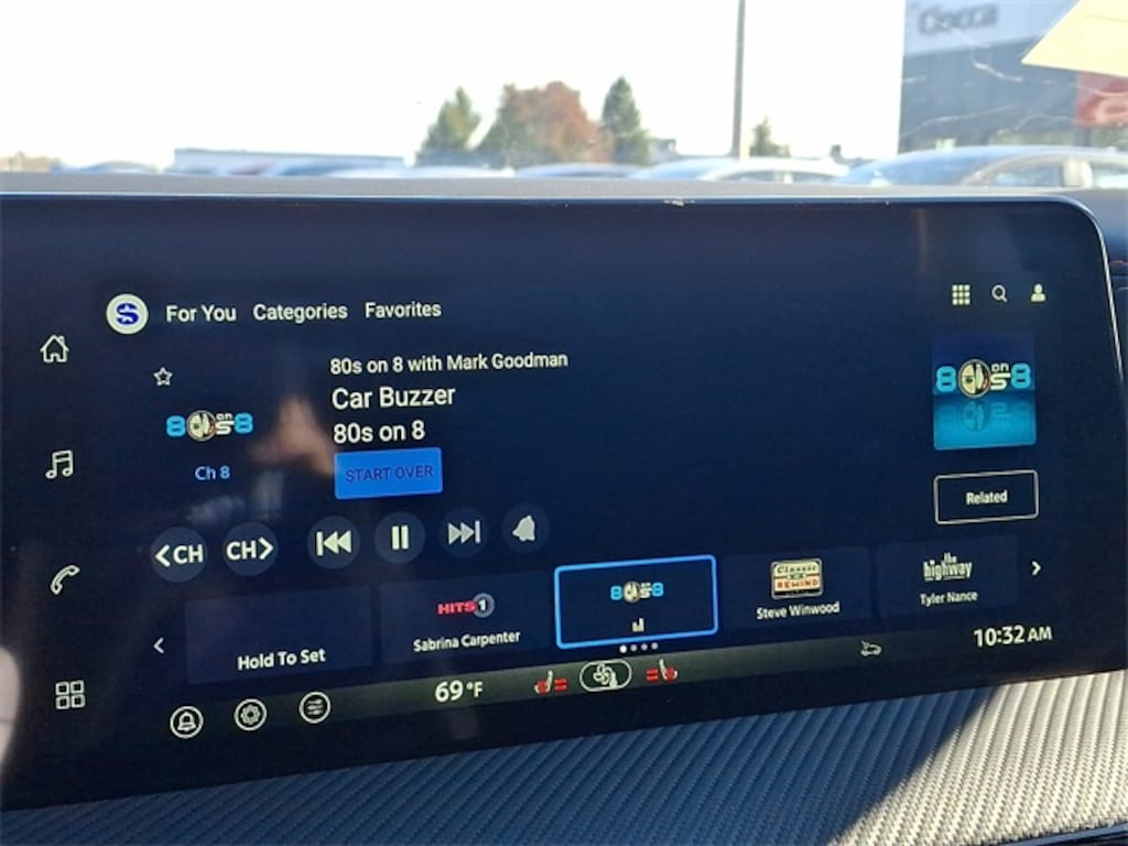 New 2026 Nissan Kicks SR SUV