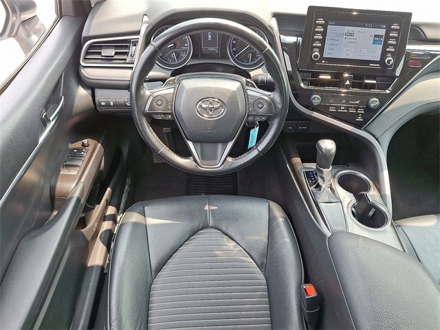 Used 2021 Toyota Camry SE with VIN 4T1G11AK6MU589163 for sale in York, PA