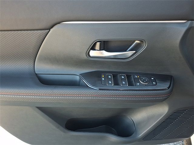2026 Nissan KICKS SR AWD - Photo 40