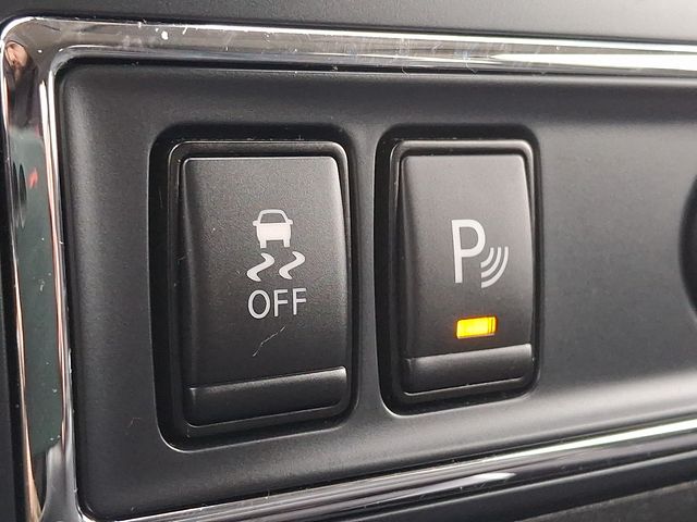 2024 Nissan Titan SV - Photo 26