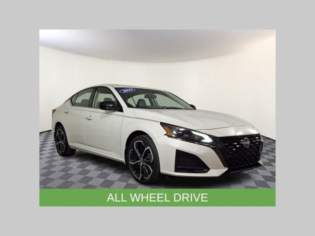 Used 2023 Nissan Altima 2.5 SR Sedan