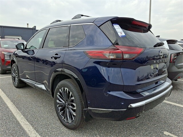 2026 Nissan Rogue Platinum photo 3