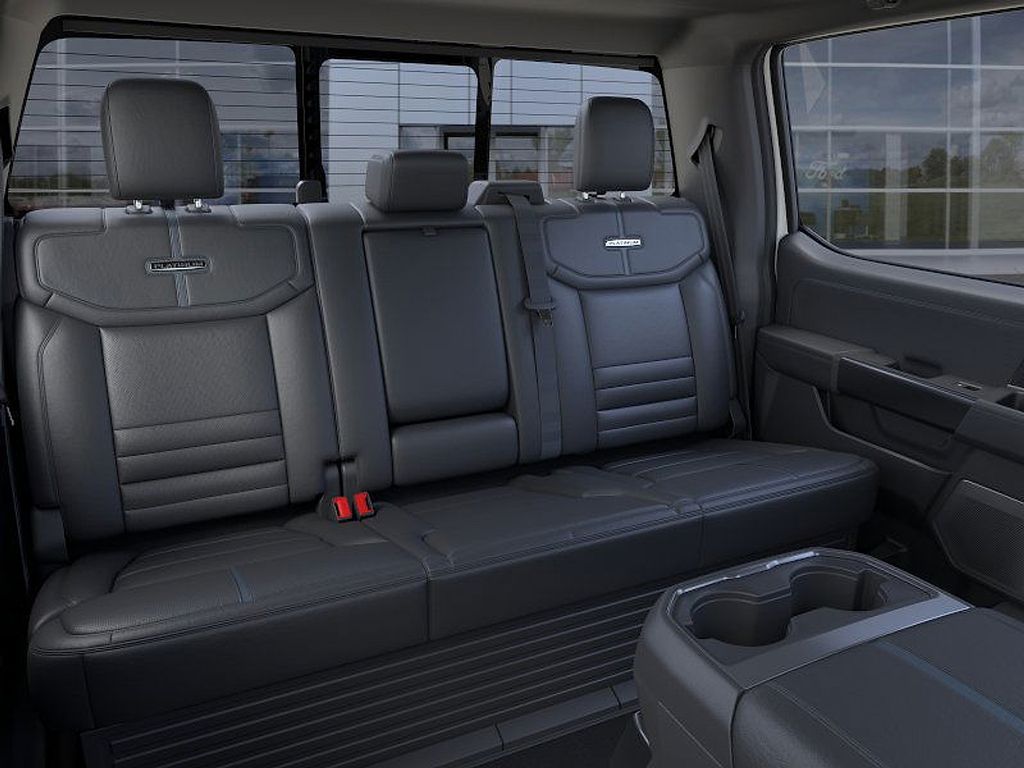 2026 Ford F-250 Super Duty Platinum - Photo 11