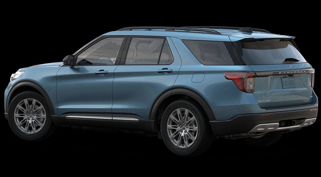 2025 Ford Explorer photo 2