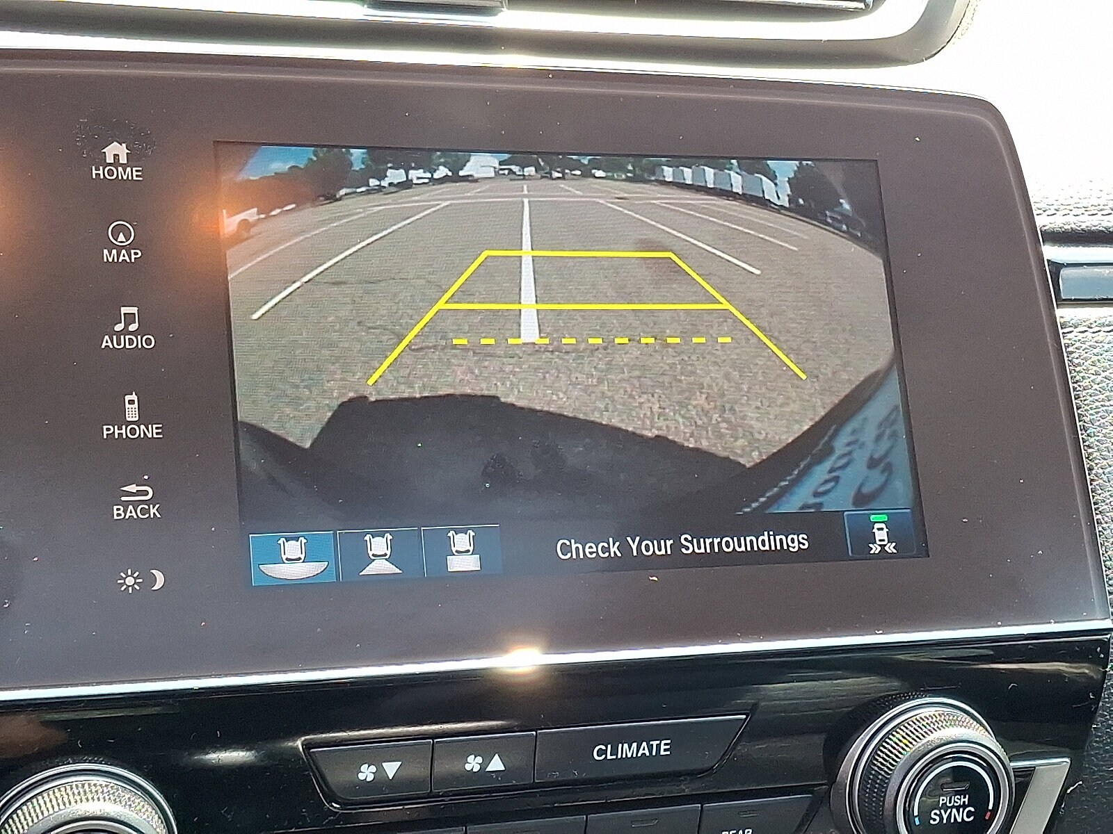 2018 Honda CR-V Touring photo 4