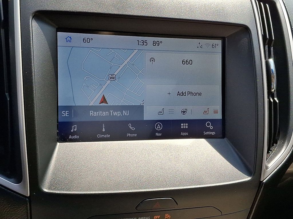 2019 Ford Edge SEL photo 3