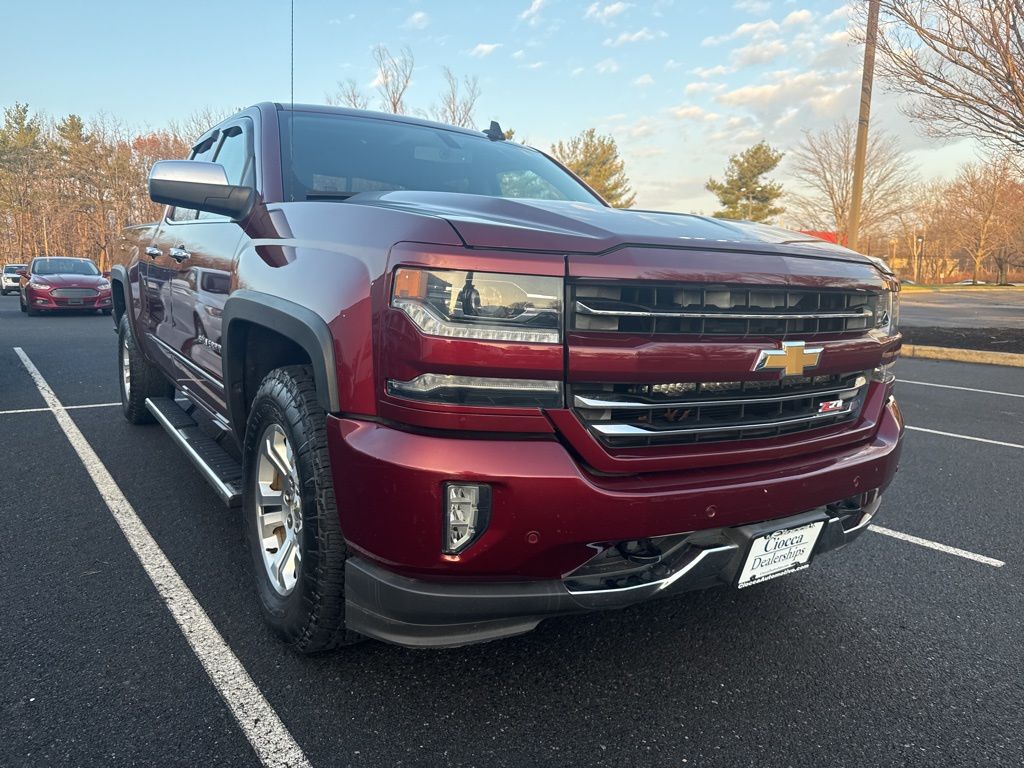 2016 Chevrolet Silverado 1500 LTZ photo 2
