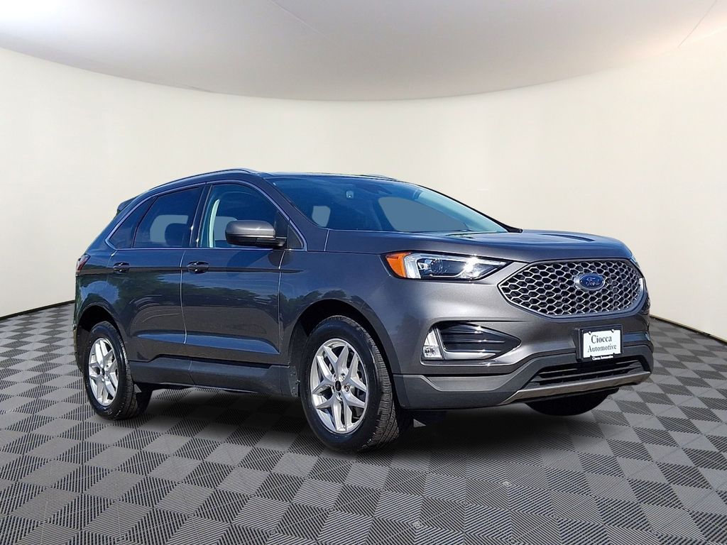 2024 Ford Edge SEL AWD's photo