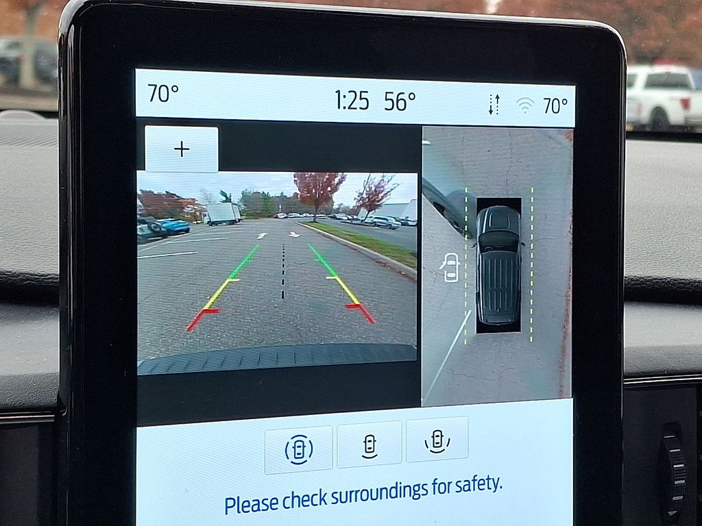 2022 Ford Explorer ST photo 4