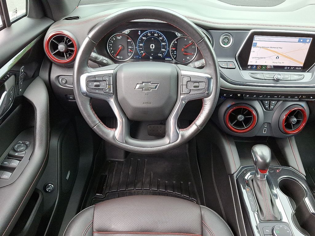 2022 Chevrolet Blazer RS photo 2