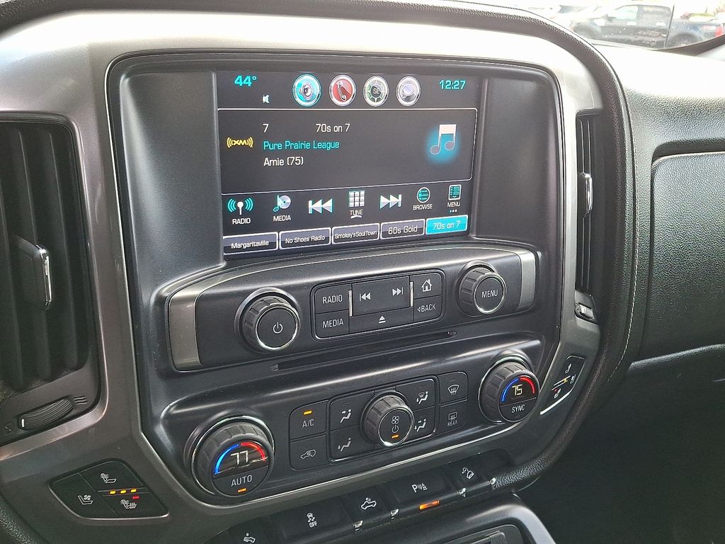 2016 Chevrolet Silverado 1500 LTZ photo 3