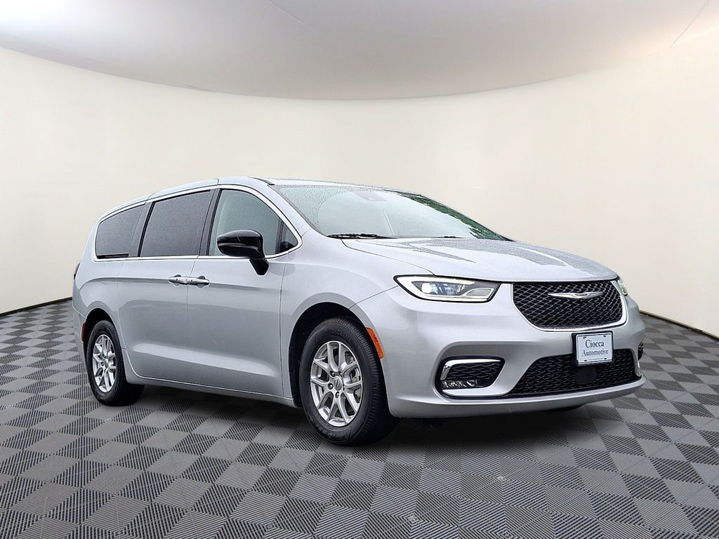 2024 Chrysler Pacifica