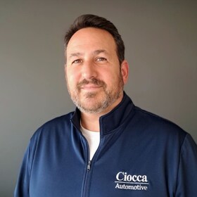 Staff member Peter Puglia from 887317966bfa