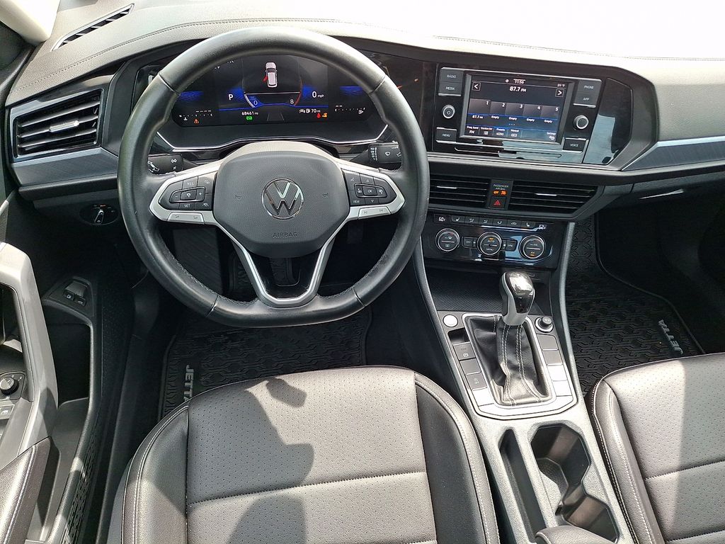 3VW7M7BU8PM036499