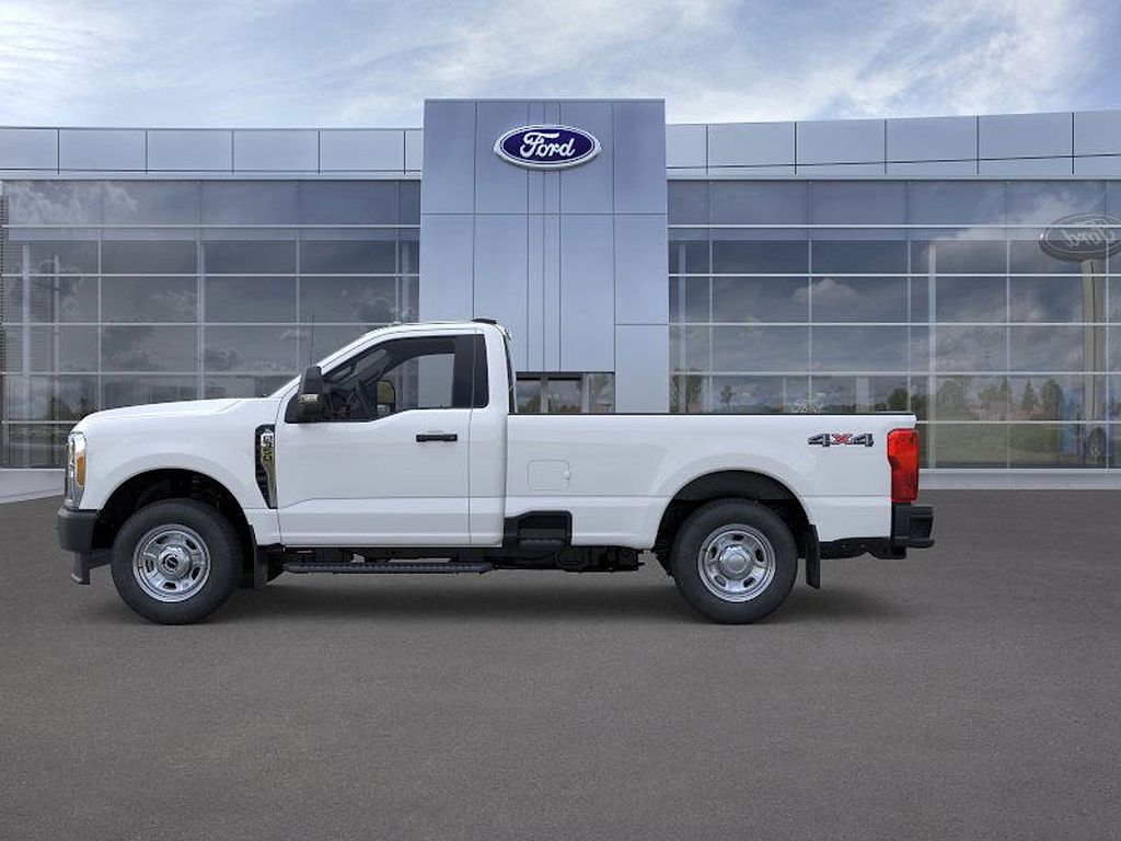 2026 Ford F-350 photo 2