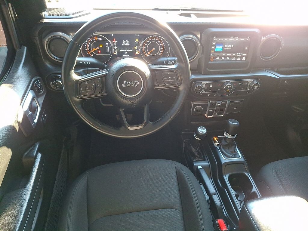 Used 2022 Jeep Gladiator Sport Truck Crew Cab