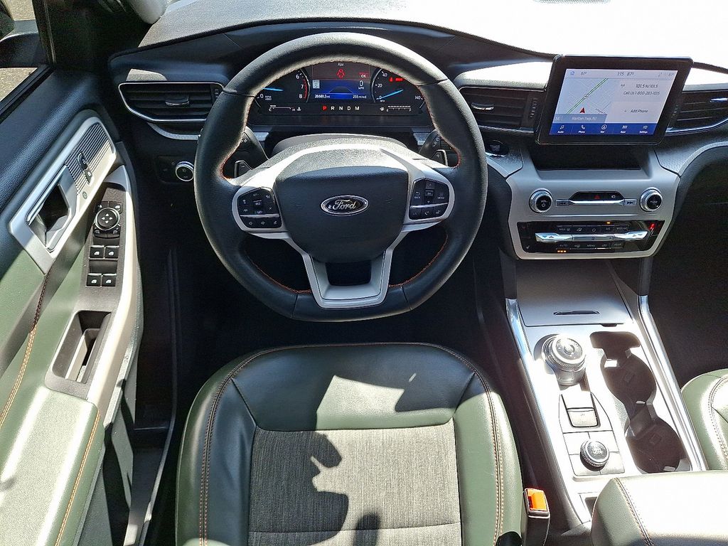 2022 Ford Explorer Timberline photo 2