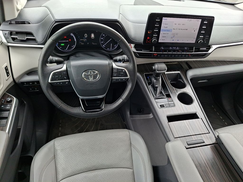 Used 2021 Toyota Sienna Limited Van