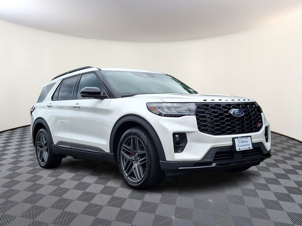 2025 Ford Explorer