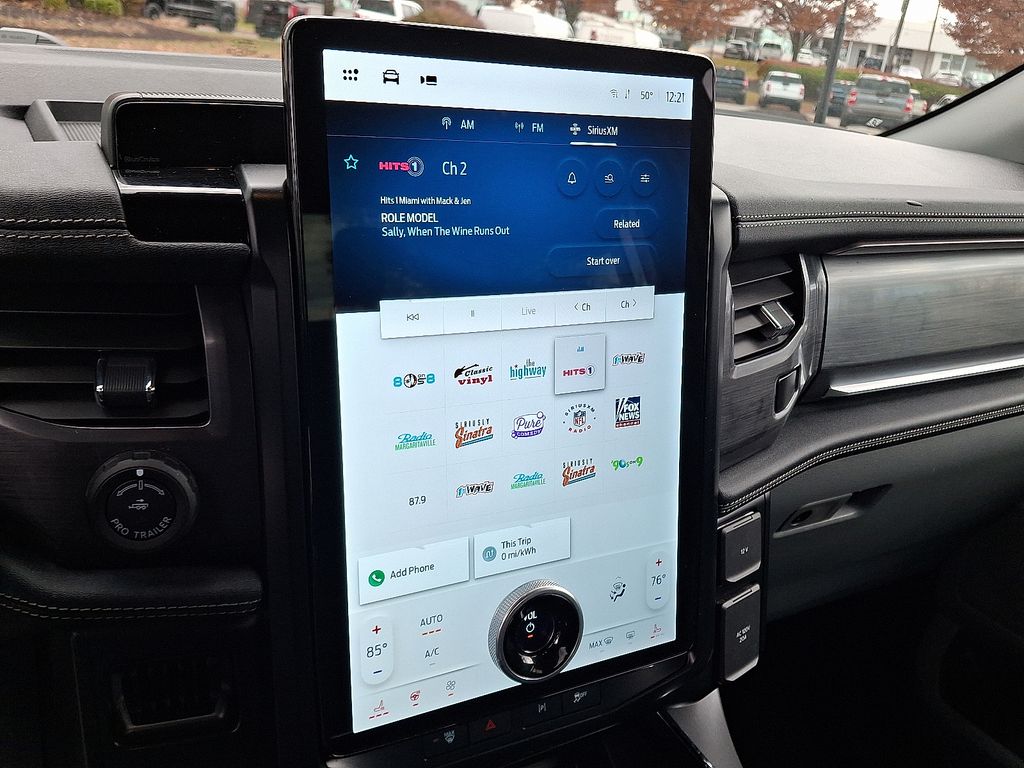 2024 Ford F-150 Lightning photo 3