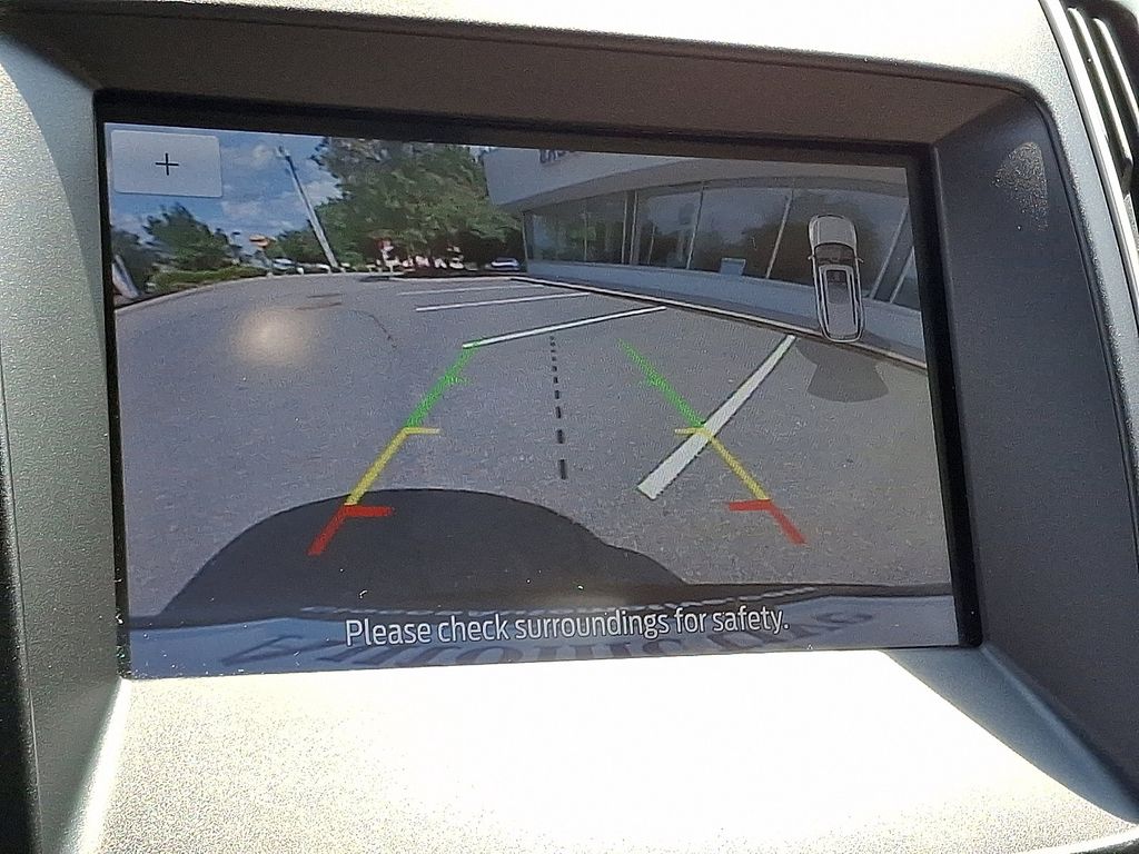 2019 Ford Edge SEL photo 4