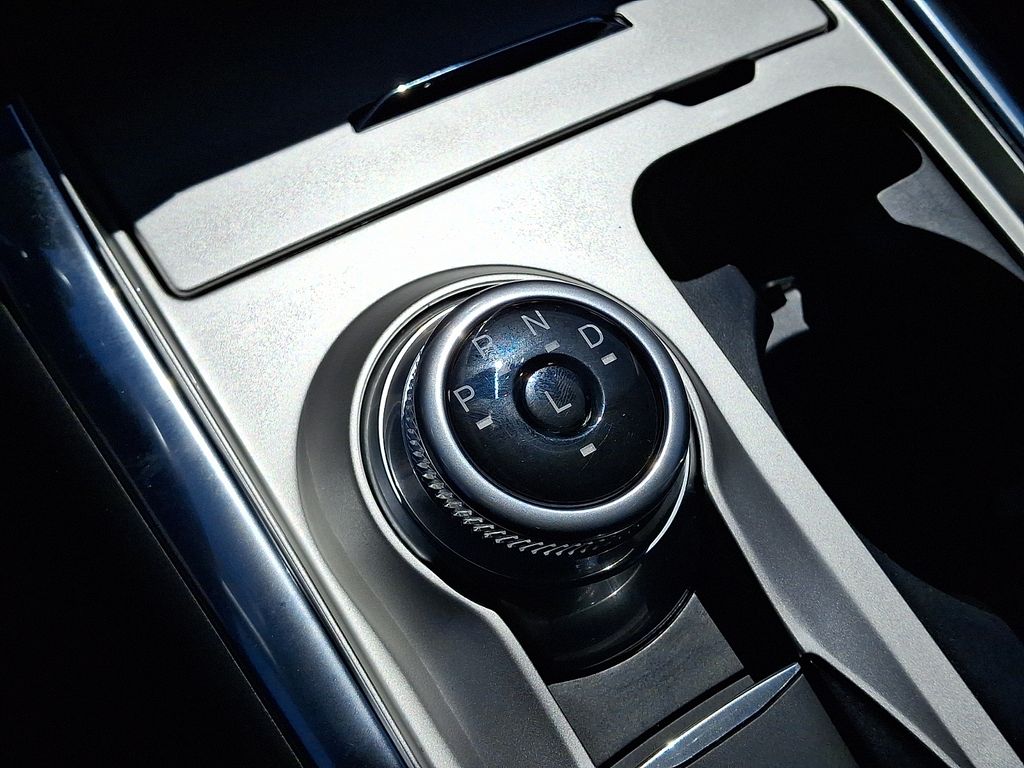2022 Ford Explorer XLT - Photo 18