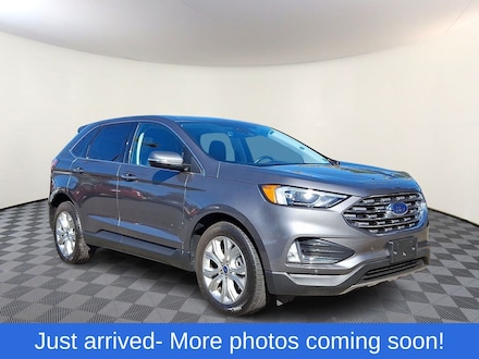 2022 Ford Edge Titanium SUV