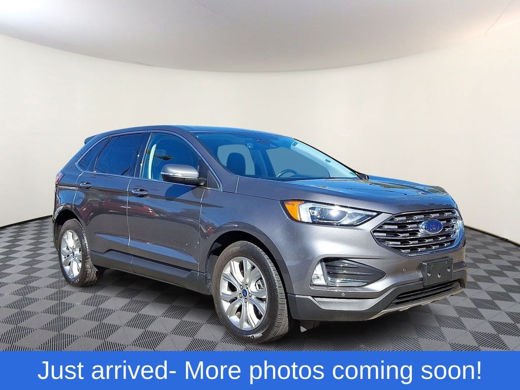 Certified 2022 Ford Edge Titanium SUV