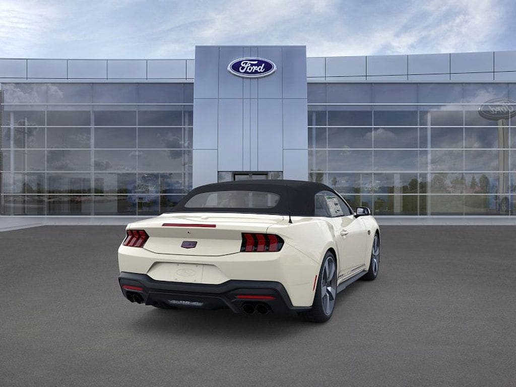 2025 Ford Mustang GT Premium Convertible - Photo 8