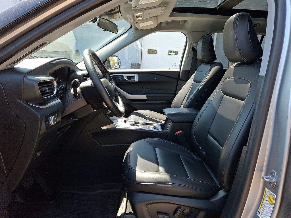2022 Ford Explorer XLT - Photo 16