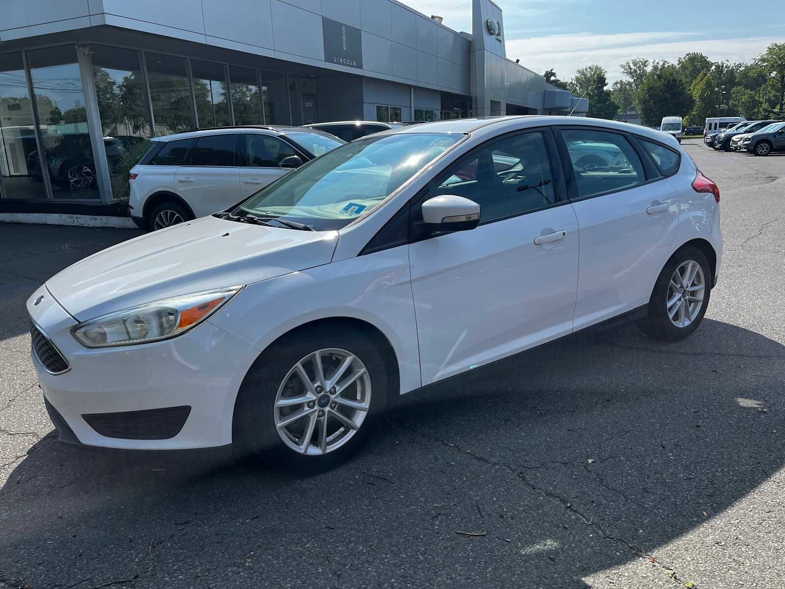 2016 Ford Focus SE photo 3