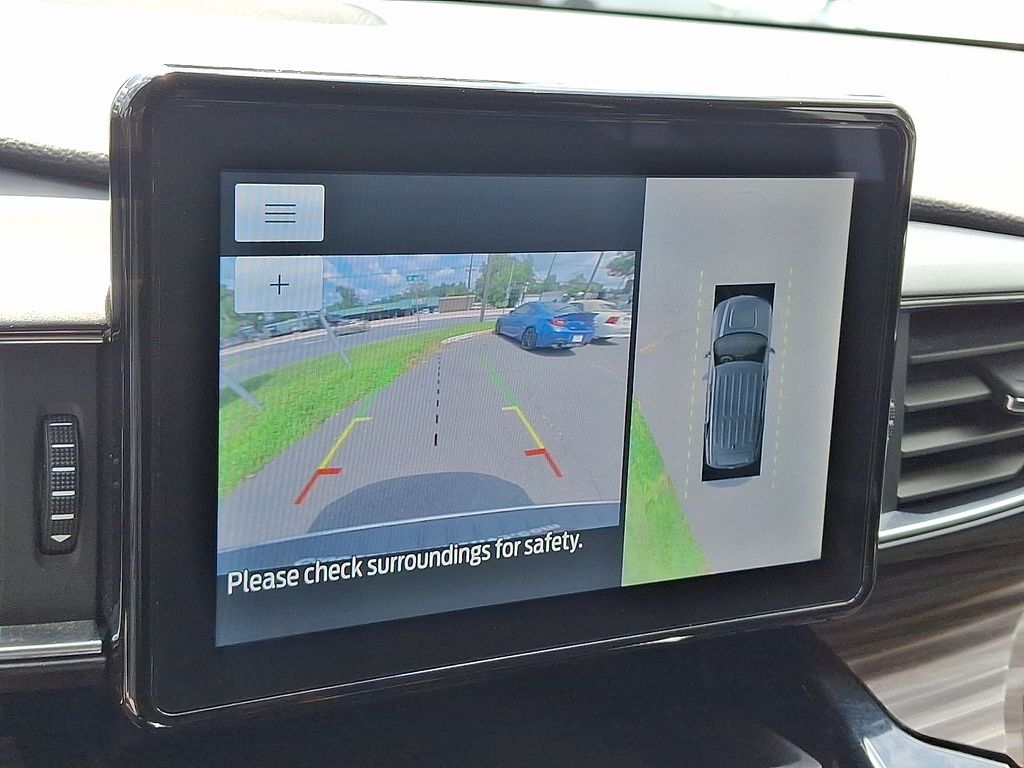 2022 Ford Explorer Limited photo 4